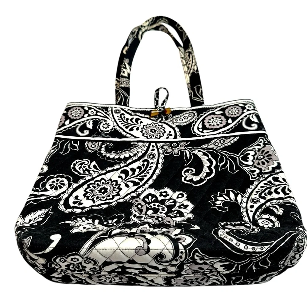 Vera Bradley Original Vera Tote Bag Midnight‎ Paisley Black White Quilted Iconic